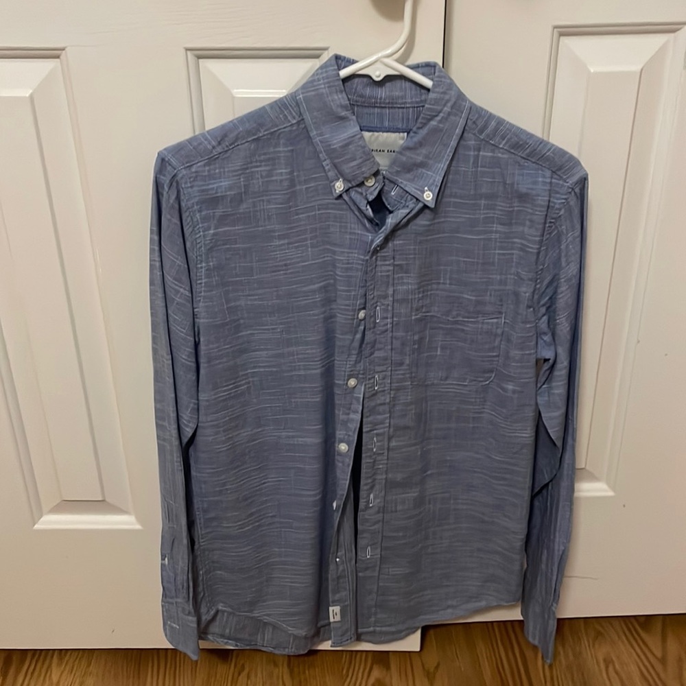AMERICAN EAGLE CASUAL BUTTON DOWN COLLAR SHIRT BLUE SIZE. XS